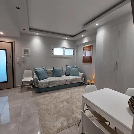 Zeppelin Apartment Loutraki  Exterior photo